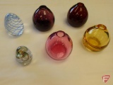 (4) Blown colored glass bud vases 3inH and (2) glass egg-shaped paperweights. 6 pieces