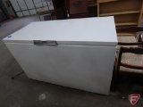 Westinghouse chest freezer, Model FC203PTW1, 57inW