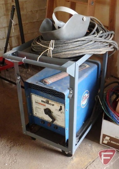 Miller Arc welder, model M-225 A.C. With Lincoln helmet and cable