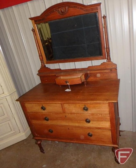 Vintage wood dresser with positional mirror, 4 drawers and 1 jewelry/scarf drawer, on wheels,