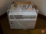 Perfect Aire 10,000 BTU window air conditioner Model PAC1000, 115V