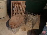 Metal baskets, round wood cover, wood floor raised mat