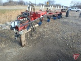 International model 735 5-bottom variable width moldboard plow with hydraulic adjustable hitch