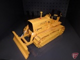 Ertl replica John Deere 1010 crawler, 2001 Collector Edition