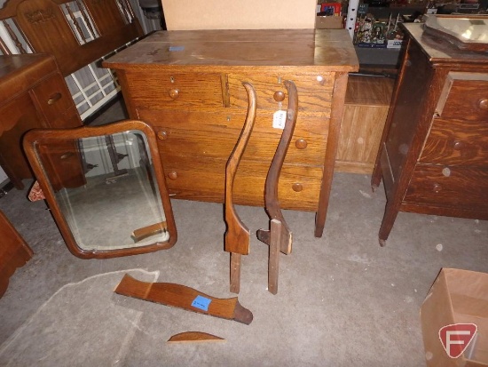 Vintage wood dresser on wheels, 4 drawer, 35inHx35inWx20inD, with 21inx26in mirror,