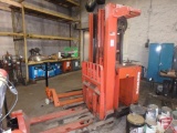 Raymond 21R40TT 36v electric standing forklift, 3783hrs showing, 95/211 triple stage mast