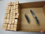 Camo folding knives (32)