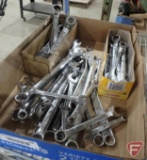 SAE and metric combination wrenches, (4) adjustable wrenches, ratcheting box end wrenches