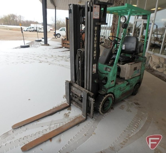 Mitsubishi/Caterpillar FGC15B LP gas forklift, 452 hrs showing, OHG, 4"x42" forks, 3-stage mast