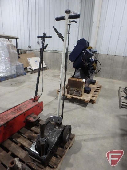 22-ton pneumatic hydraulic jack, model 23221C