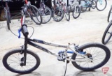 (3) Bikes: men?s Kent Ambush BMX bicycle (missing seat), men's black bicycle