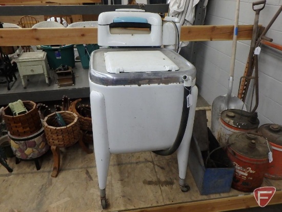 Maytag wringer washer Model No. E2LS