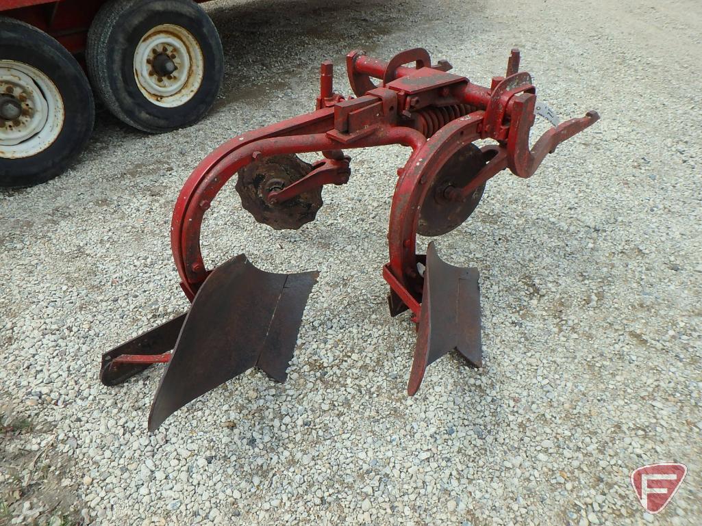 McCormick C-20 2-Bottom Fast Hitch Plow Manual For IH Farmall Super C (1954)