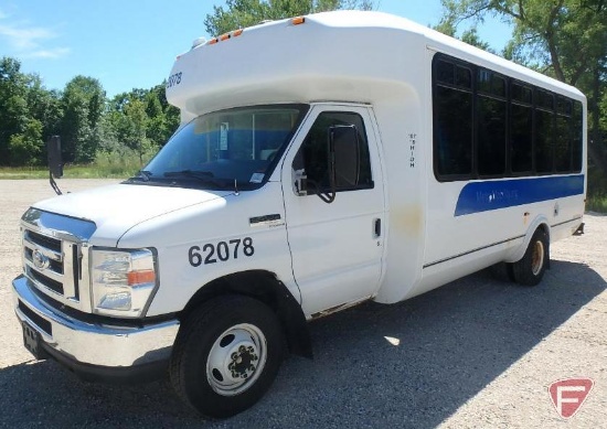 2012 Ford E-450 Super Duty Eldorado Bus