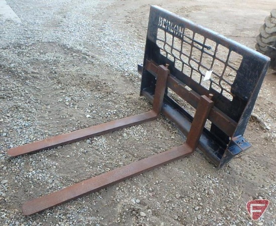 54" Berlon forks with universal mount, heavy duty, right and left step on fork frame