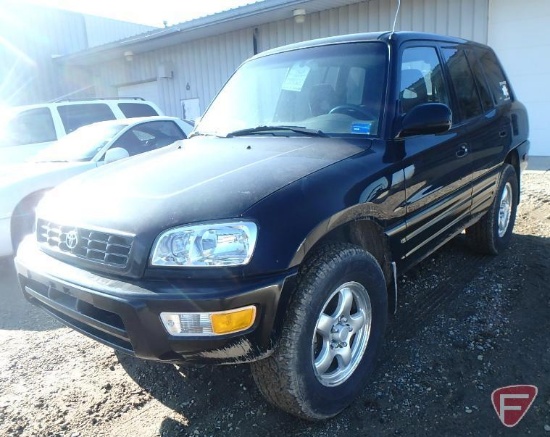 1999 Toyota RAV4 Multipurpose Vehicle (MPV)