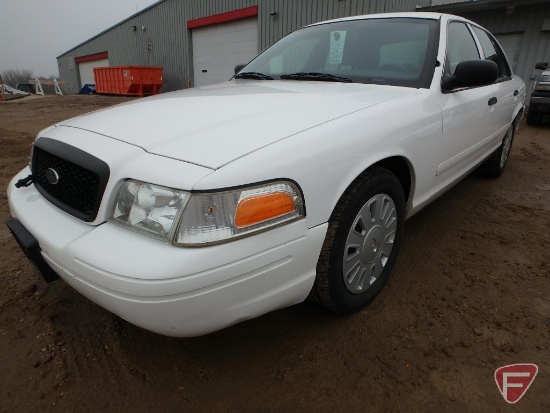 2006 Ford Crown Victoria Passenger Car
