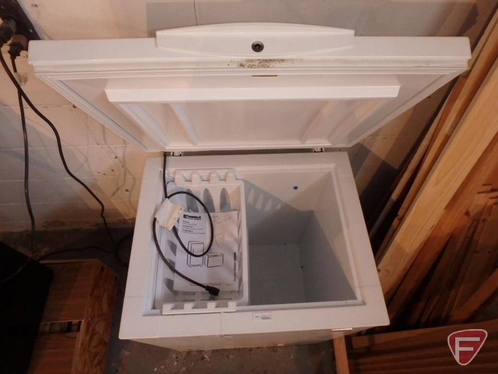 Kenmore Compact Commercial Chest Freezer Model 253 16502101 Type C05 Estate Personal Property Major Appliances Refrigerators Freezers Online Auctions Proxibid