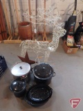Enamel canner, roasters, perforated pot liner, aluminum kettle, fry basket, Christmas reindeer