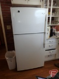 Maytag refrigerator/freezer model MTF2193ARW, 21cuft