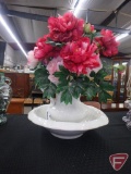 Bowl and pitcher with pink flowers