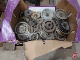Box of pulleys, idler and drive pulleys