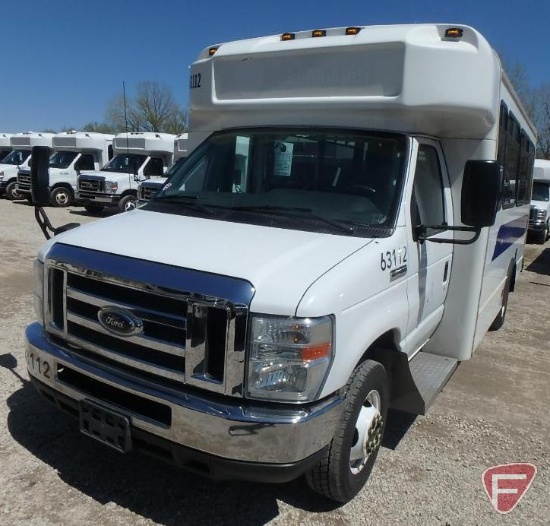 2014 Ford E-450 Super Duty Glaval Bus