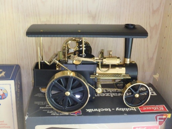 Wilesco steam roller traction engine model