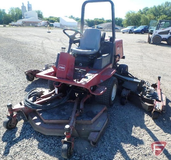 Toro Groundsmaster 4000D diesel 3-deck wide area rotary mower, ROPS, 6,265 hrs.