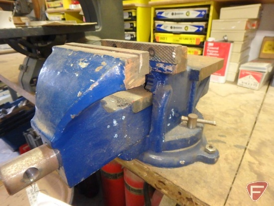 6" bench vise, bring tools to remove