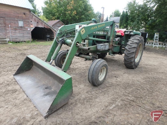 Oliver 1650 gasoline tractor John Deere 58 fully hydraulic loader, 7' bucket