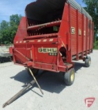 Gehl BU920 14' forage box, Minnesota Jumbo 10 running gear, flotation tires, extendable tongue