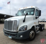 2015 Freightliner Cascadia 125 Semi Tractor