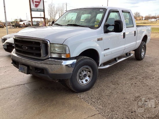 2002 FORD F-350 CREW CAB 4X4 1 TON TRUCK VIN: 1FTSW31F32EB84321