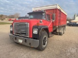 1974 INTERNATIONAL HARVESTER LOADSTAR 1800/F1800 TANDEM AXLE DUMP GRAIN TRUCK VIN: 15682DCA19084