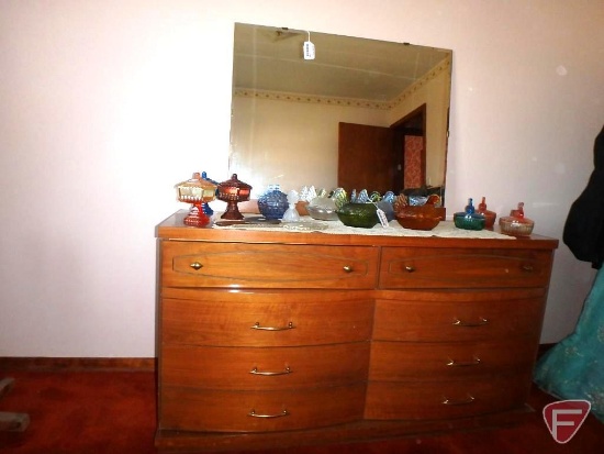 Dresser with mirror, 54"W x 18'D x 59"H
