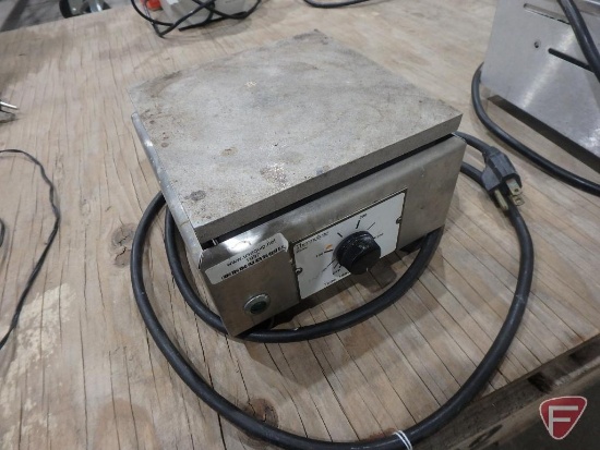 Thermolyne type 1900 hot plate