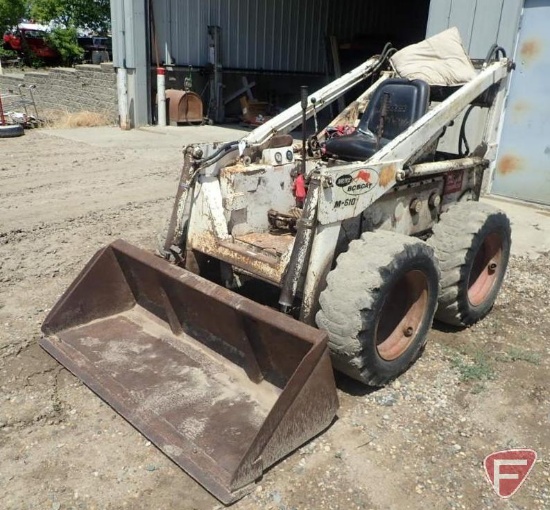 M-610 Bobcat with 5' bucket, 1027 hours, sn unknown, Wisconsin gas engine, model VH4D1, sn 97021166