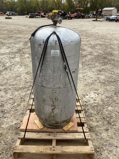 60 LBS PROPANE TANK, TANK HAS FUEL IN IT, UNKNOWN