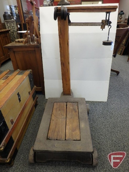 Platform scale, capacity 1,200 lbs., with weights