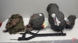 Turkey decoys (2), includes stand & bag