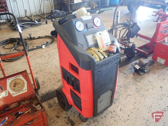 Snap On Polartek Plus A air conditoning service machine, includes oils