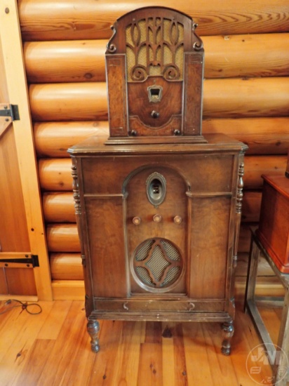 (2) VINTAGE RADIOS, LARGEST IS 27"W X 16"D X 39"H.