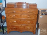 VINTAGE DRESSER WITH HANKIE DRAWERS, 43