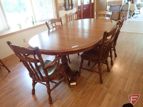 Cochrane Furniture Co. wooden dining room table, 87" x 47 1/2" x 29 1/2", (5) table chairs