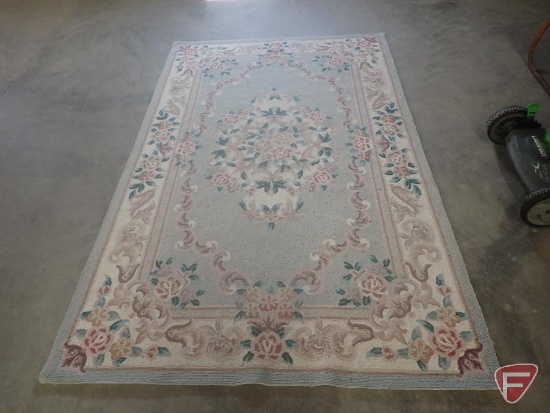 China Carpets area rug 60"x 95", needs cleaning