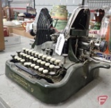 Vintage The Oliver Typewriter Co No 9 typewriter