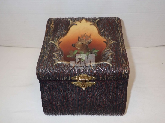 UNIQUE TREE/DEER DESIGN COLLAR BOX