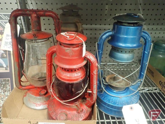 (4) VINTAGE DIETZ LANTERNS. 4PCS