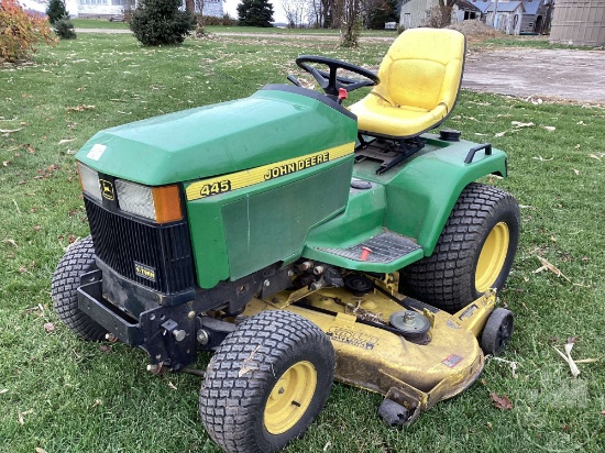 JOHN DEERE 445 RIDING MOWER SN: UNKOWN